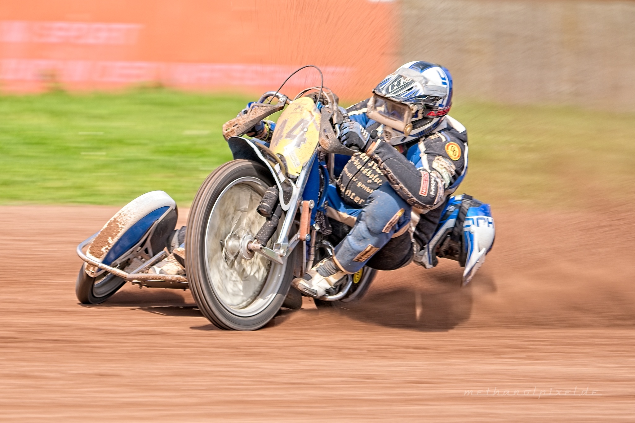 ILCE 7M4   A7404966 2048